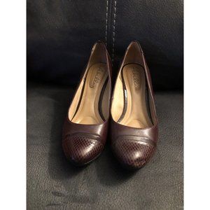 Abella true comfort burgundy Women's wedge